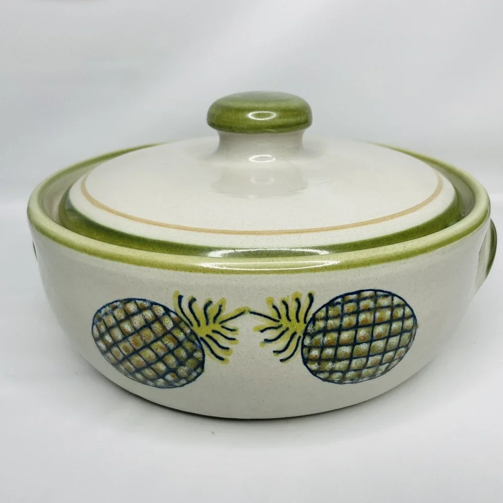 Louisville Pottery Stoneware Pineapple Print 2 qt. Round Covered Casserole w/Lid